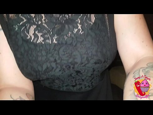 ❤️ A meia-irmã lhe dá um broche e o espanhol ️❌ Porno em nós ﹏