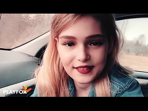❤️ Garota sexy chupa alegremente no cartão de desconto ️❌ Porno em nós ﹏
